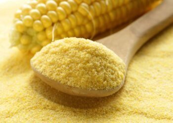 Mălaiul, ingredient principal al covasei